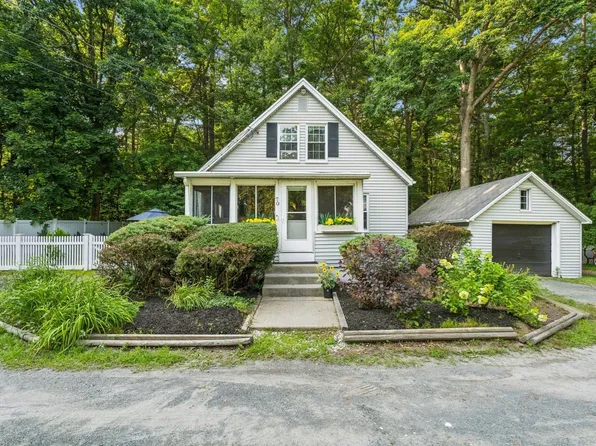 70 Mirror Lake Ave, Norfolk, MA 02056