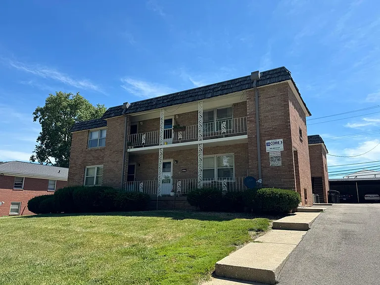 Mecherle Drive Apartments — Photo 1