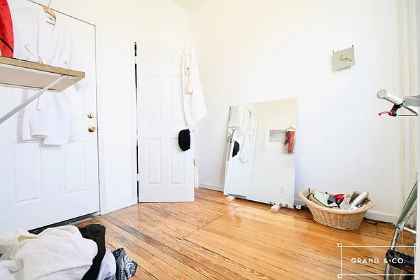 Rented by Grand & Co. | media 15