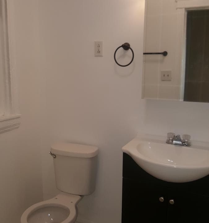 2nd image of 6617 S Greenwood Ave