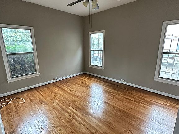 4th image of 360 N Orange Grove Ave #360