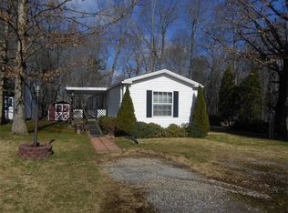 124 Pinella Dr, Latrobe, PA 15650