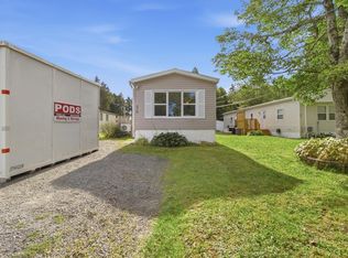 38 Elcona Ave, Middle Sackville, NS B4E 3B2