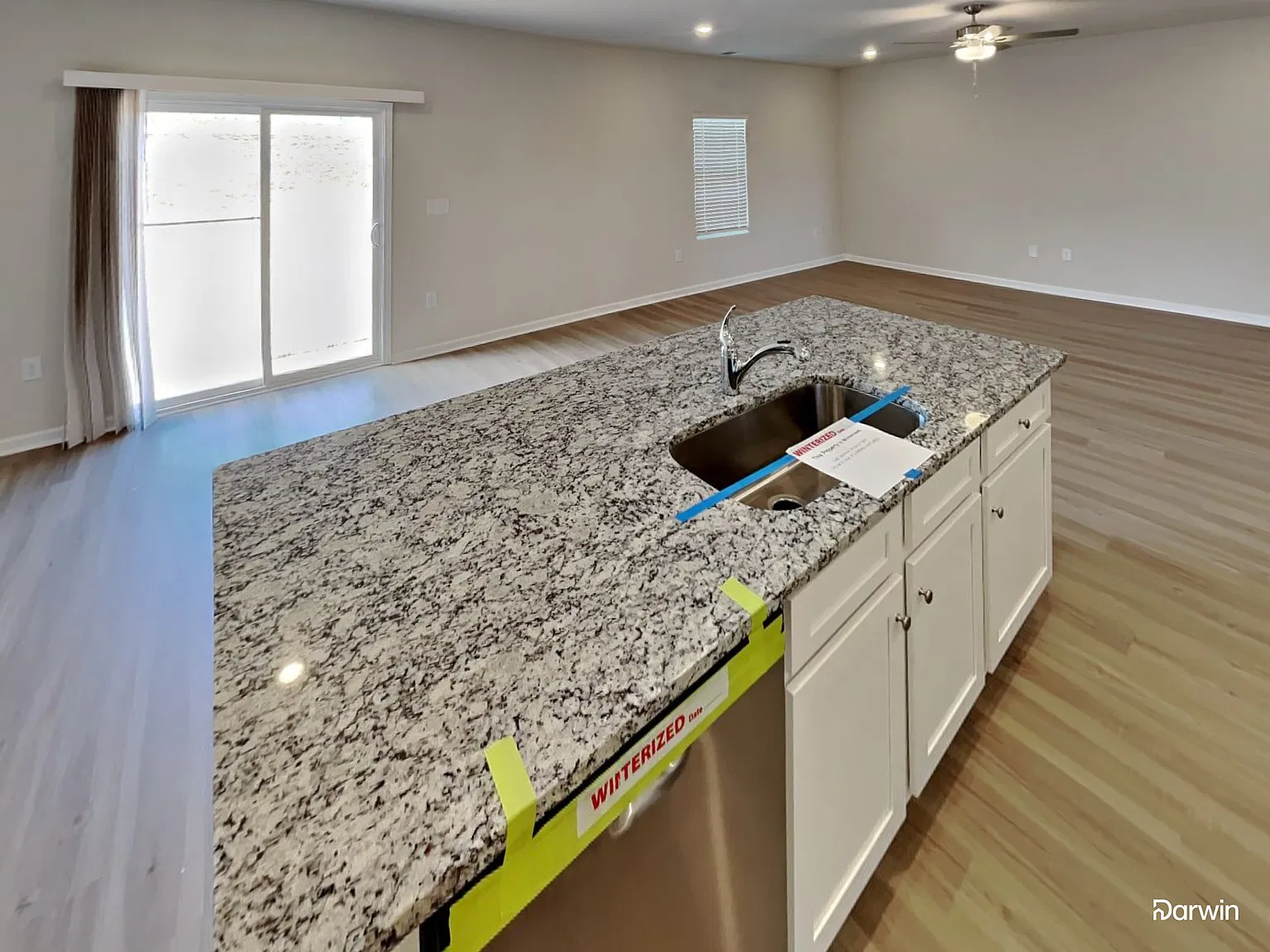 4 bed, 2.5 bath, 1800 sqft, $2,240 — Photo 2