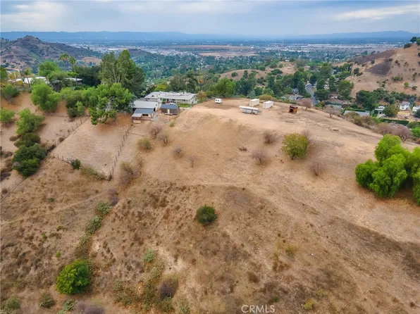 10170 Maude Ave, Sunland, CA 91040