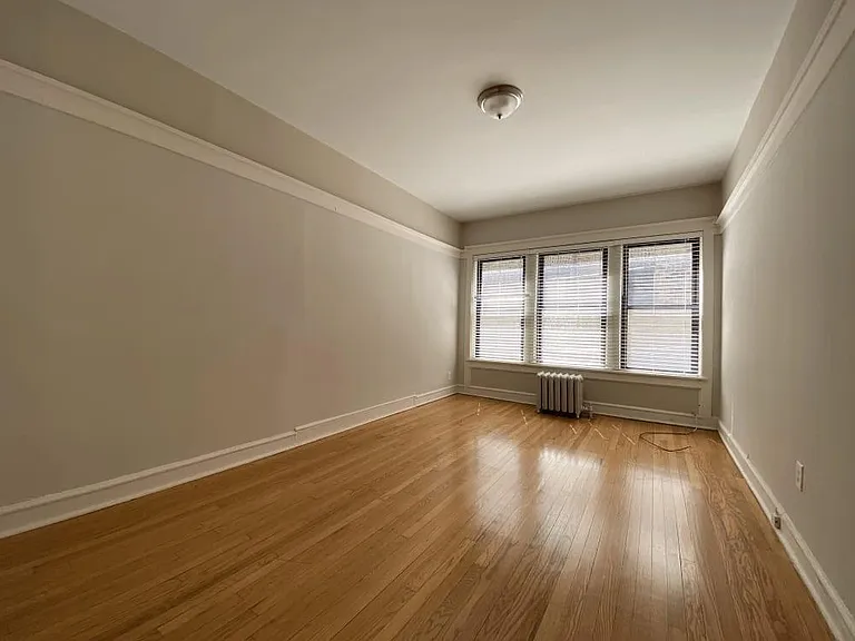 801 W Cornelia — Photo 20