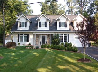 103 Harding Rd, Wyckoff, NJ 07481