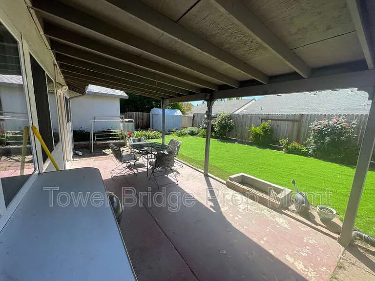 9400 Appalachian Dr — Photo 39