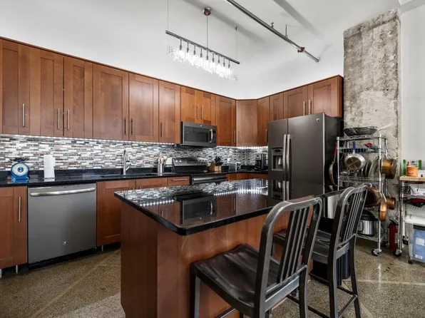 350 Saint Peter St Unit 707, Saint Paul, MN 55102