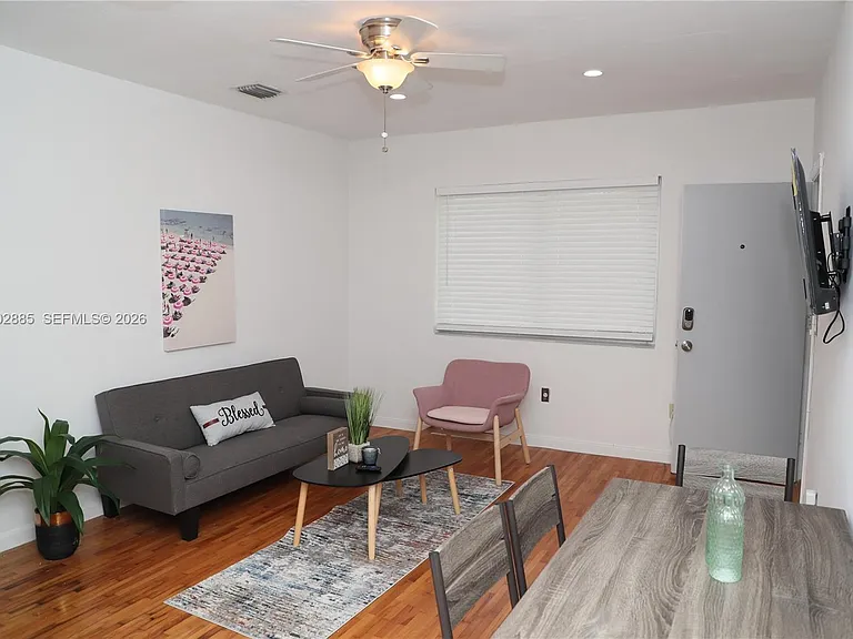 215 Antilla Ave #3 — Photo 10