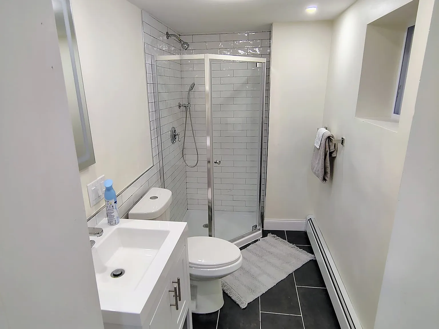 4 bed, 1225 sqft, $4,850 — Photo 3