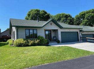 57 Rivers Ln, Winona, MN 55987