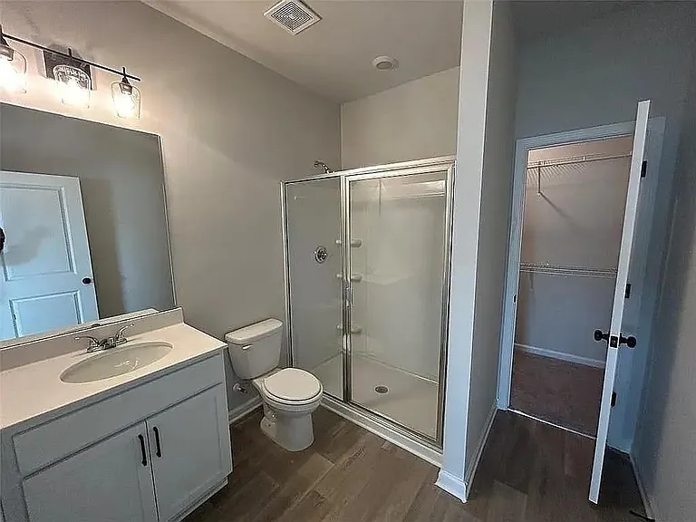 135 Laurel Trce — Photo 10