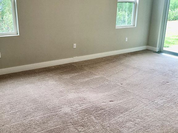 5th image of 2942 Edington Dr
