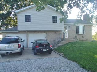 711 S Webster St, Spring Hill, KS 66083