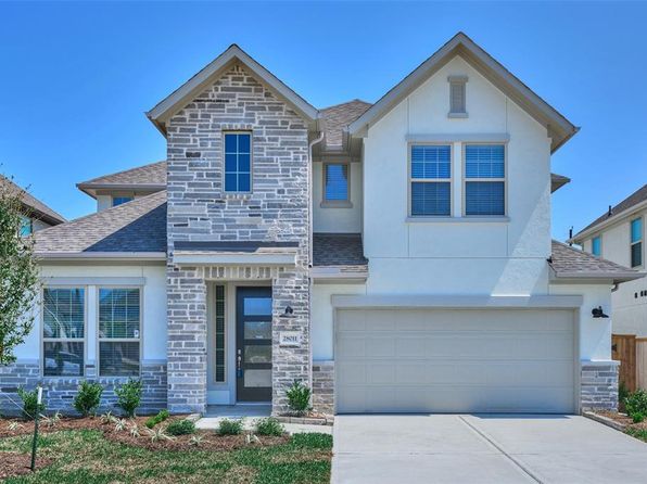 28011 Clapton Path