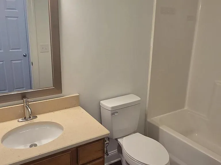 305 Savannah Ridge Rd — Photo 18
