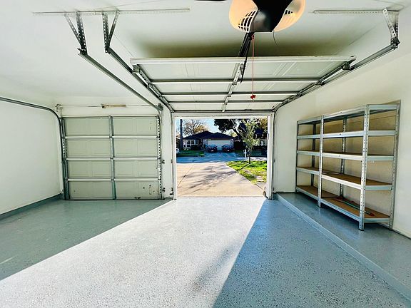 3rd image of 11714 Spring Grove Dr