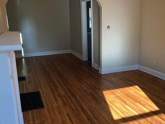 5th image of 1334 Northwest Blvd