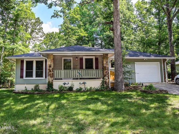 213 Lakeview Dr