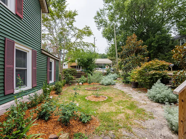 319 Oliver St — Photo 63