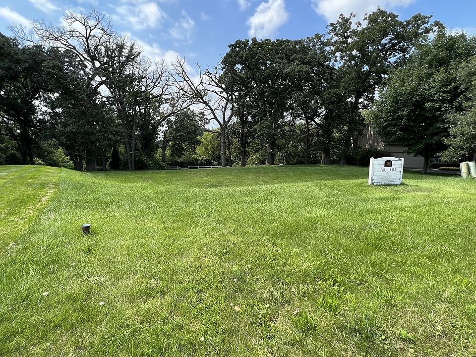 1st image of 12340 Oakcrest Dr