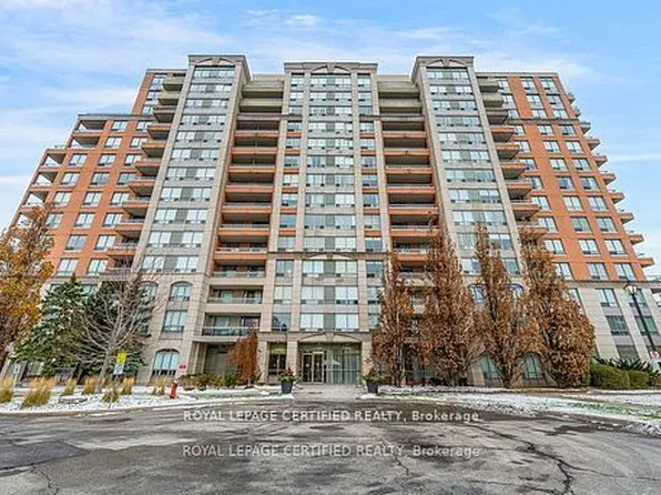 29 Northern Heights Dr #606, Richmond Hill, ON L4B 4L8