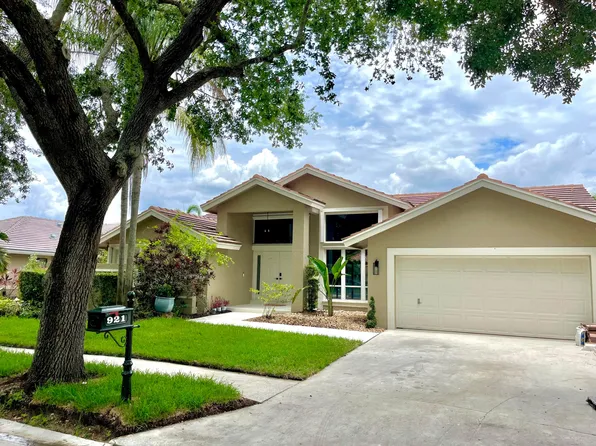921 Lakewood Court, Weston, FL 33326