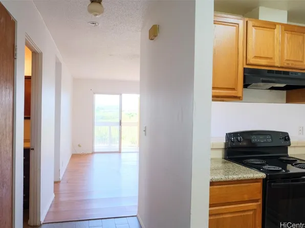 94-615 Kahakea St APT 7I, Waipahu, HI 96797