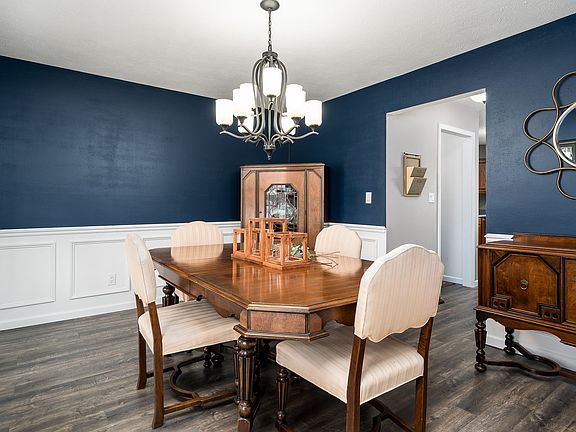 5th image of 5596 Heatherwood Ln
