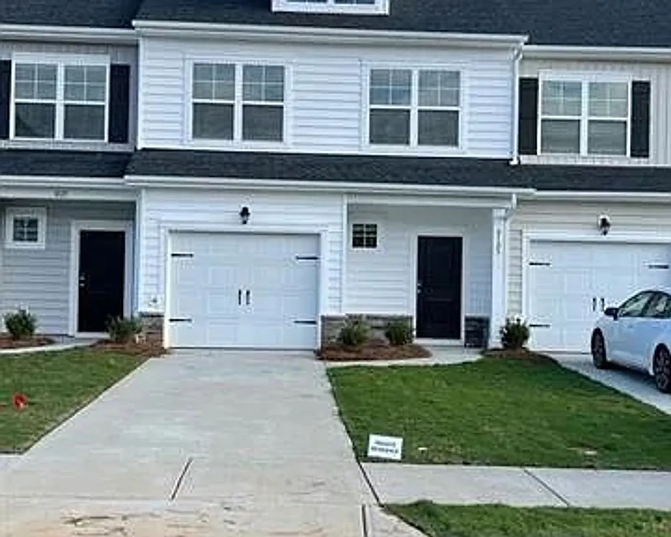 3 BR/2BA | 1-Car Garage | End-Unit — Photo 2