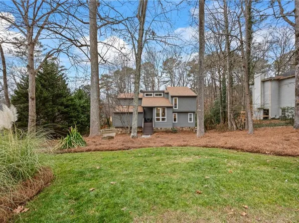 2225 Smoke Stone Cir, Marietta, GA 30062