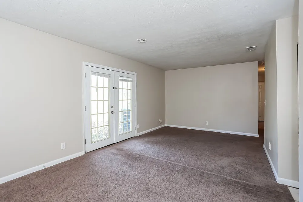 3 bed, 2.0 bath, 1468 sqft, $2,700 — Photo 3