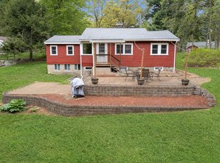 30 Stonebridge Rd, Wayland, MA 01778