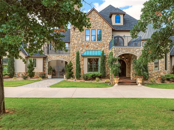2808 Perth Dr, Edmond, OK 73013