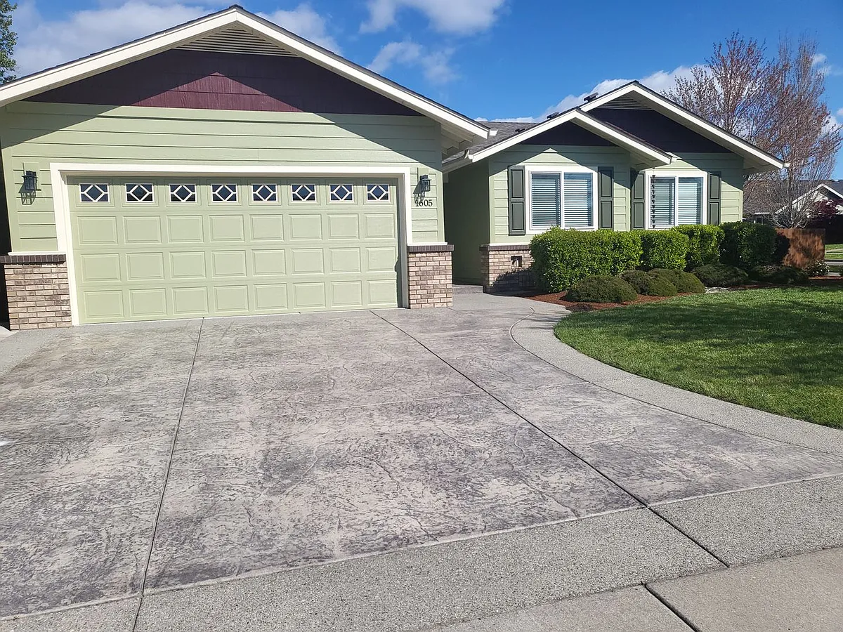Building Photo - 1605 Kokanee Ln
