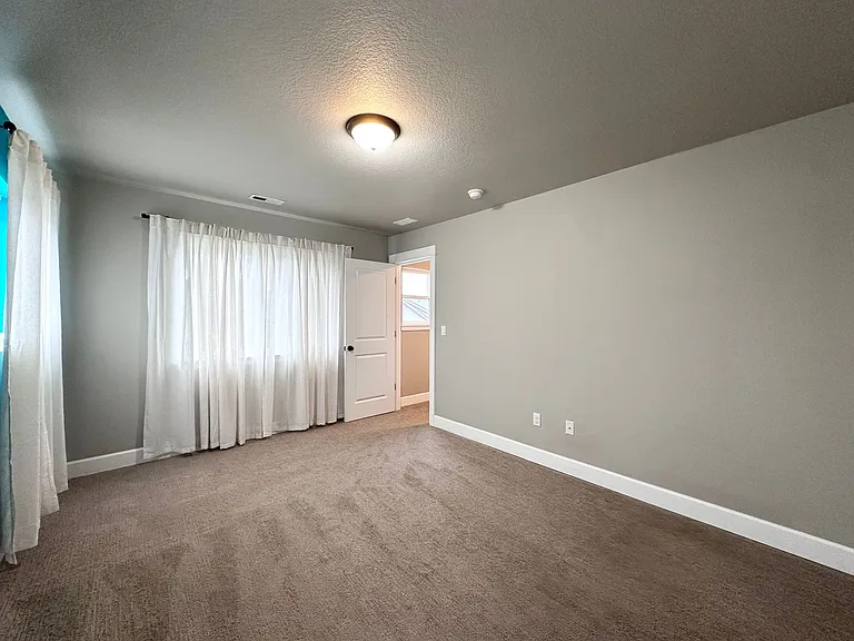 4337 N Hunt St — Photo 11