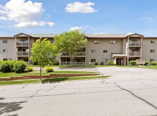 1828 Perlich Ave APT 2F, Red Wing, MN 55066