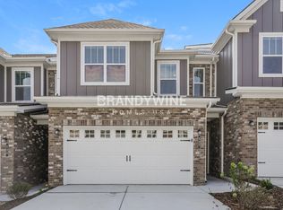 127 Rising Ln, Gallatin, TN 37066