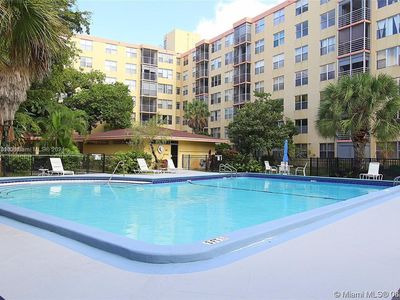17890 W Dixie Hwy APT 612, North Miami Beach, FL, 33160