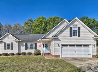 613 Guildbrook Dr, Lexington, SC 29072