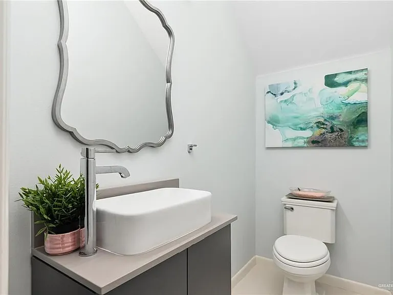 513 San Antonio Ave #8 — Photo 9