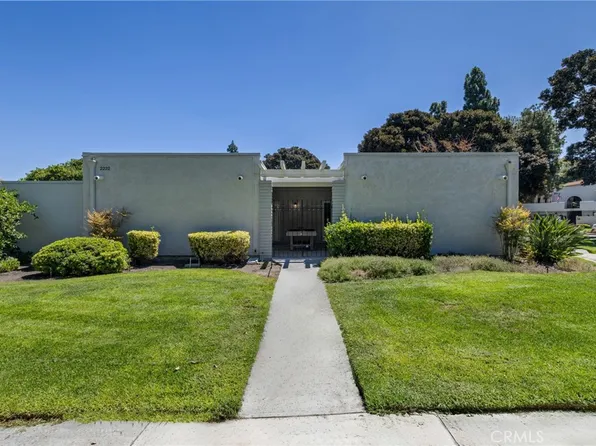 2222 Via Puerta Unit A, Laguna Woods, CA 92637