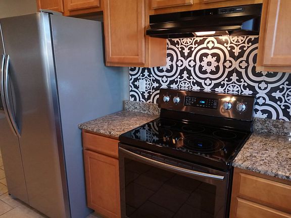 5th image of 3802 Scarlett Ln