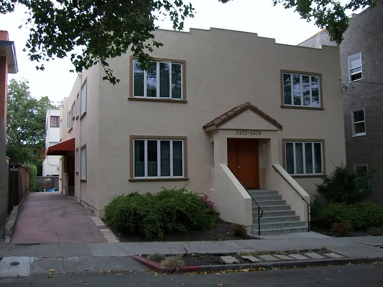 2474 Virginia St #B1 — Photo 7