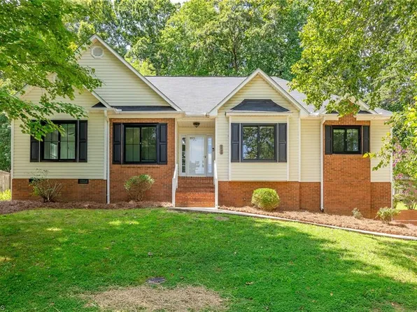 1170 Norwood Ln, Lewisville, NC 27023