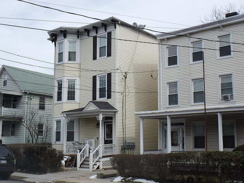 1st image of 36 Maple Ave