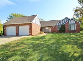 18 Lakeview Dr, Mansfield, IL 61854