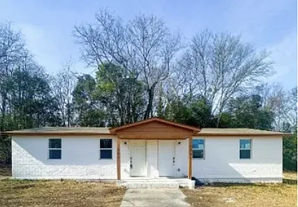 Floor plan Moore Homes - 1827...