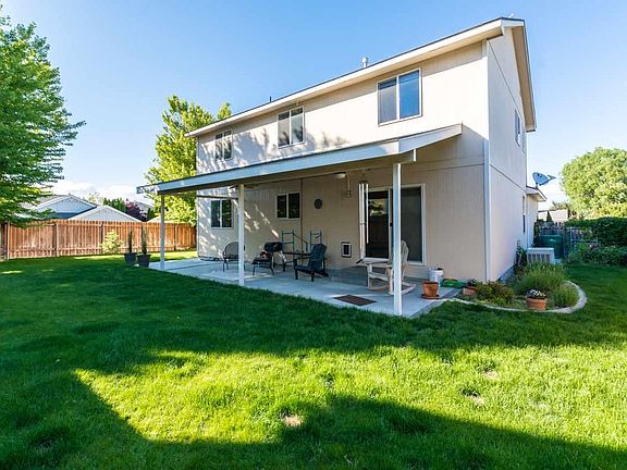 3rd image of 2529 W 32nd Ave